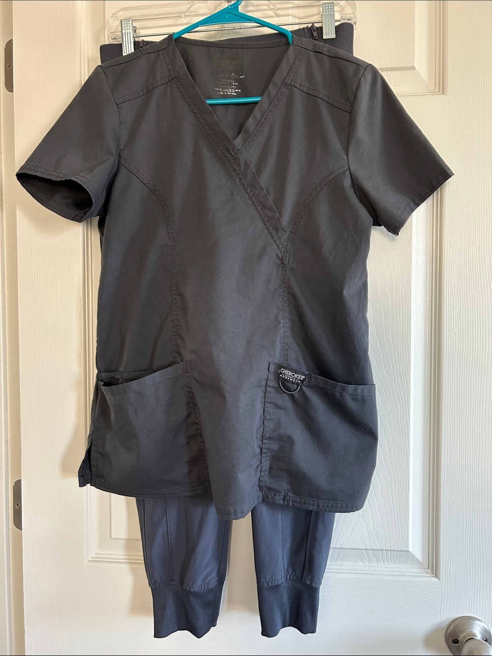 Gray scrub set